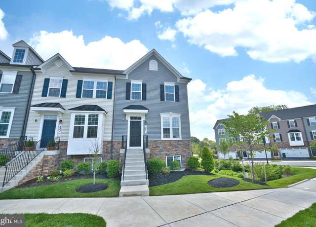 Property at 221 Edwin Rd, Frederick, MD 21702, 3 beds, 3.5 baths