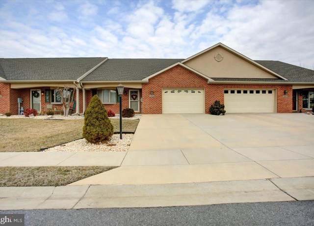 Property at 19446 Sapphire Dr, Hagerstown, MD 21742, 2 beds, 2 baths