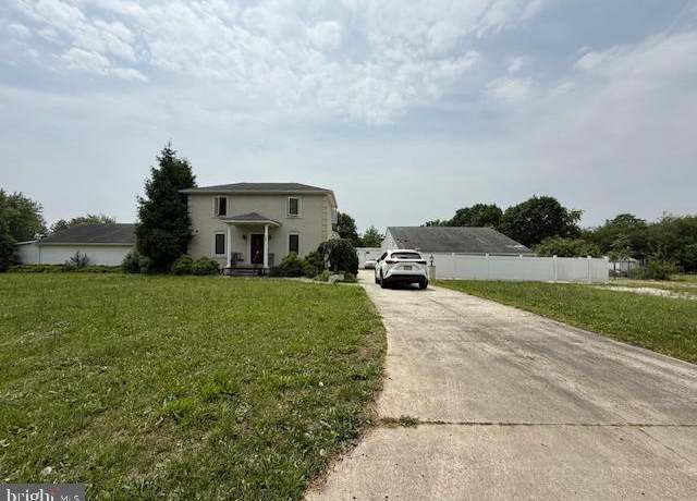 Property at 203 W Weymouth Rd, Vineland, NJ 08360, 3 beds, 3 baths