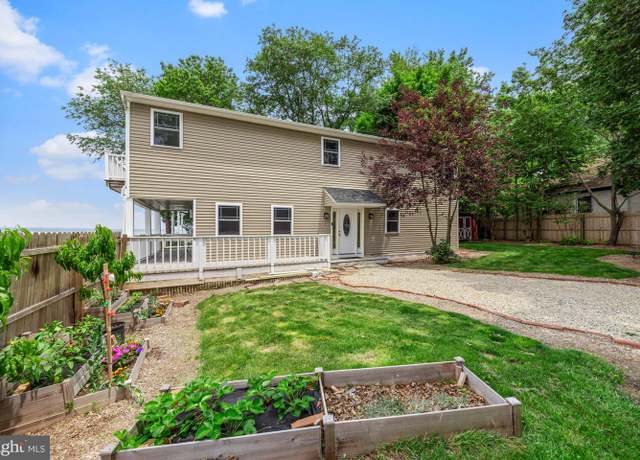 Property at 1 Risner Ave, Penns Grove, NJ 08069, 4 beds, 3 baths