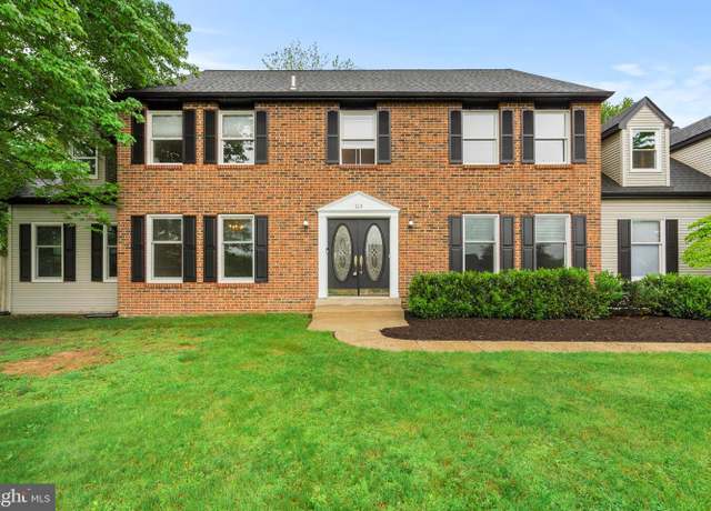 Property at 113 Brookside Dr, Southampton, PA 18966, 4 beds, 2.5 baths