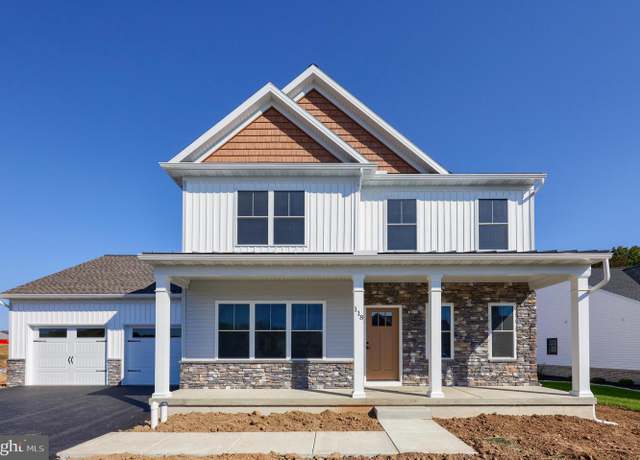 Property at 118 N West View Dr, Elizabethtown, PA 17022, 4 beds, 2.5 baths