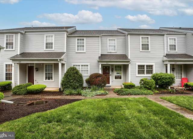 Property at 604 Cambridge Ct, Palmyra, PA 17078, 2 beds, 1.5 baths