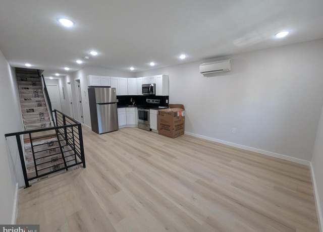 Property at 2020 W Norris St, Philadelphia, PA 19121, 7 beds, 3 baths