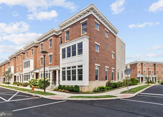 Property at 3315 Messina Way, Philadelphia, PA 19145, 4 beds, 2.5 baths