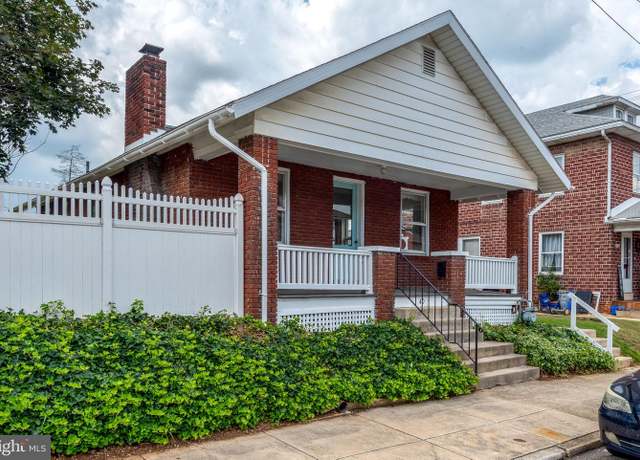 Property at 40 S Sumner St, York, PA 17404, 2 beds, 1 bath