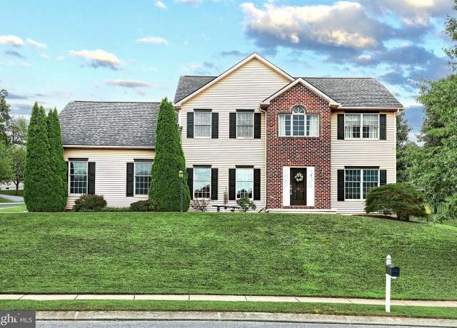 Property at 5 Winterberry Ln, Etters, PA 17319, 4 beds, 2.5 baths