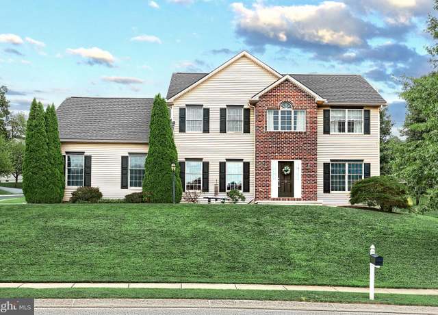 Property at 5 Winterberry Ln, Etters, PA 17319, 4 beds, 2.5 baths
