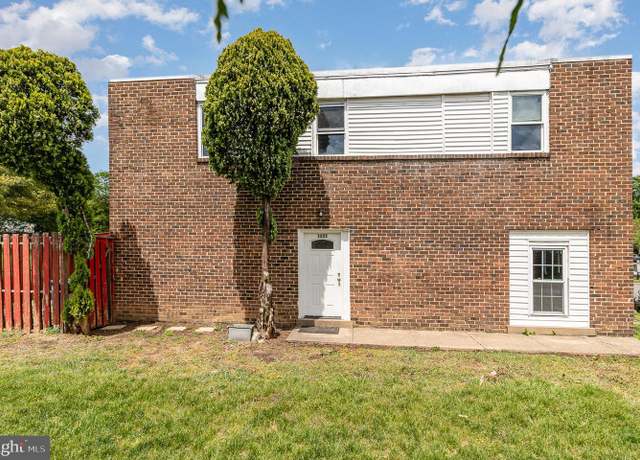 Property at 1231 Magnolia Ln, Herndon, VA 20170, 4 beds, 2.5 baths