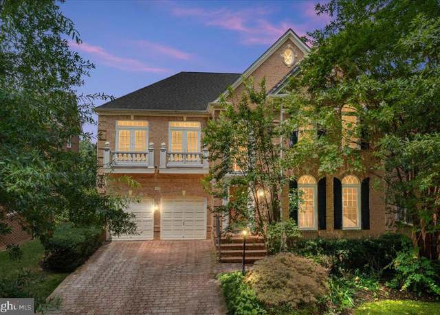 Property at 1371 Northwyck Ct, Mclean, VA 22102, 5 beds, 5.5 baths