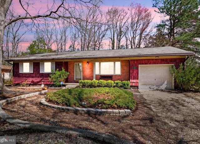 Property at 5451 Payne Dr, King George, VA 22485, 4 beds, 2 baths