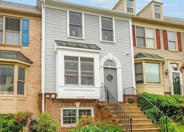 Property at 43602 Blacksmith Sq, Ashburn, VA 20147, 4 beds, 3.5 baths