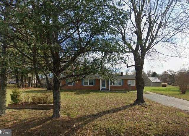 Property at 22260 St Louis Rd, Middleburg, VA 20117, 3 beds, 2 baths