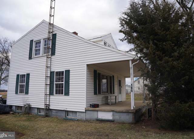 Property at 185 Middleway, Inwood, WV 25428, 3 beds, 1 bath