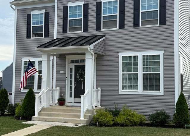 Property at 246 Newbury St, Charles Town, WV 25414, 4 beds, 3.5 baths