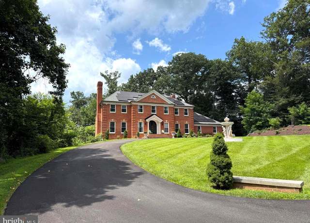 Property at 10900 Tara Rd, Potomac, MD 20854, 6 beds, 5 baths