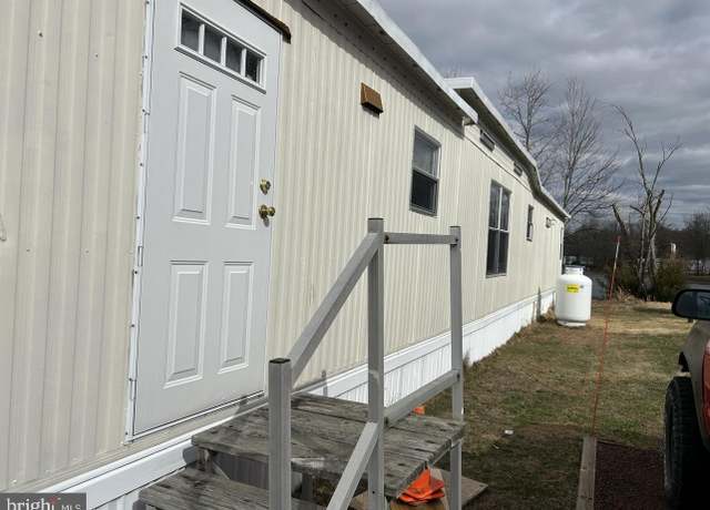 Property at 45 James Ave, Southampton, NJ 08088, 2 beds, 1 bath