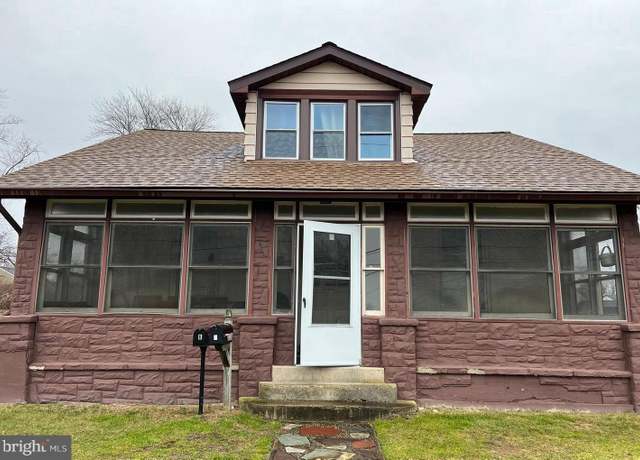 Property at 911 Laurel Rd, Lindenwold, NJ 08021, 3 beds, 2 baths