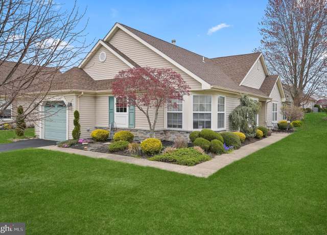 Property at 2705 Brookdale Ct, Toms River, NJ 08755, 2 beds, 2 baths