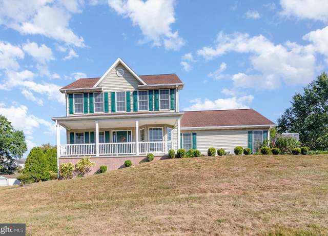Property at 2726 High St, Mechanicsburg, PA 17055, 4 beds, 2.5 baths