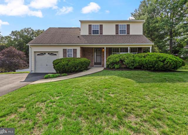 Property at 209 Laydon Ln, West Chester, PA 19380, 4 beds, 2.5 baths