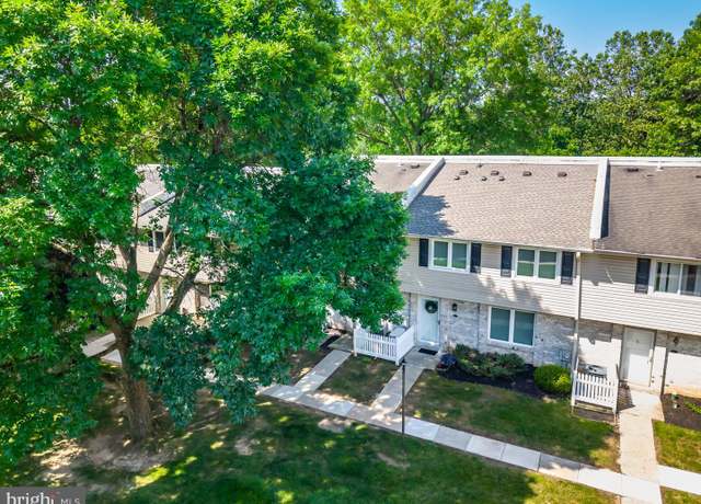 Property at 218 Village Walk #224, Exton, PA 19341, 2 beds, 1.5 baths