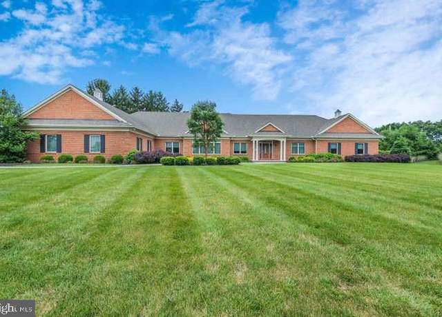 Property at 7050 Creek Crossing Dr, Harrisburg, PA 17111, 3 beds, 2.5 baths