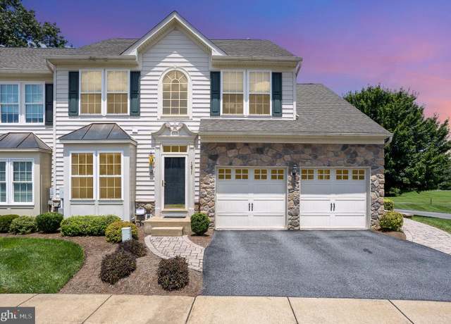 Property at 1471 Heritage Ln, York, PA 17403, 3 beds, 3 baths
