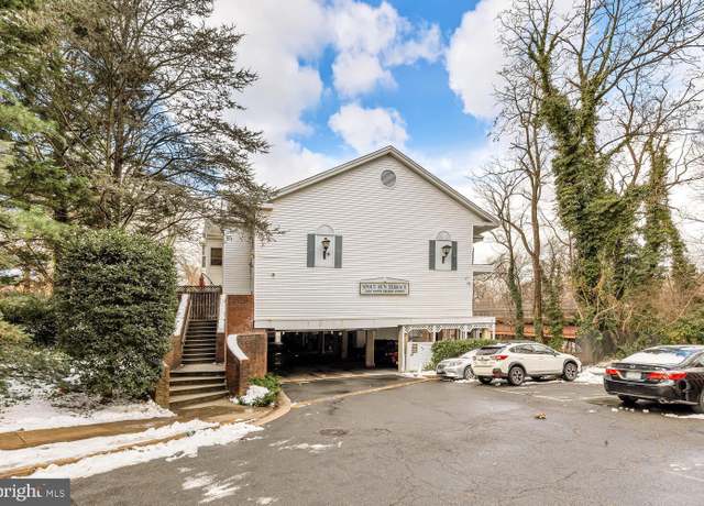 Property at 2050 N Calvert St #106, Arlington, VA 22201, 2 beds, 2 baths