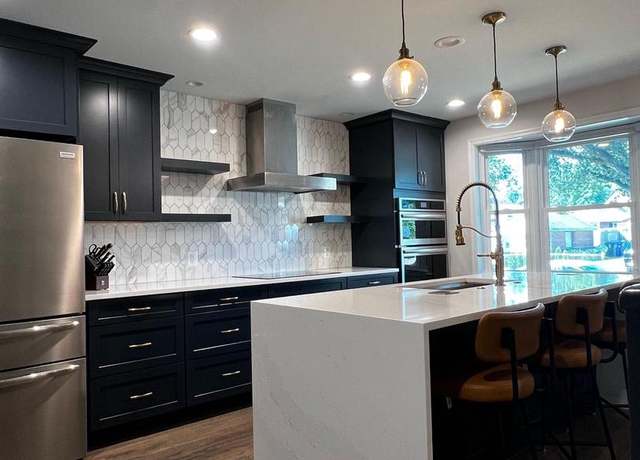 Property at 843 N Greenbrier St, Arlington, VA 22205, 3 beds, 2.5 baths