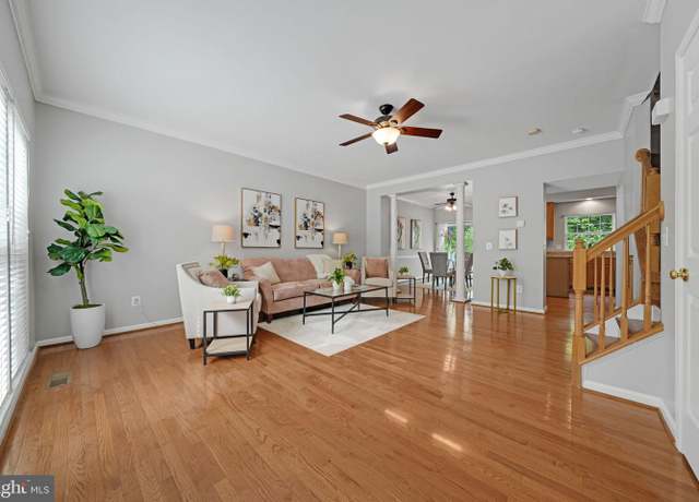 Property at 5948 Edgehill Ct, Alexandria, VA 22303, 3 beds, 3 baths