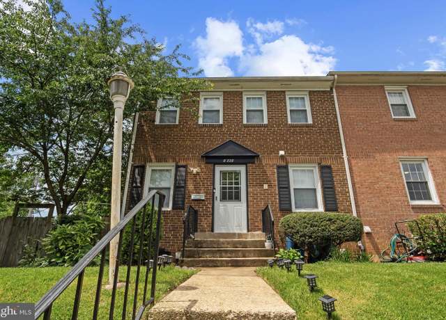 Property at 8228 Mcclelland Pl, Alexandria, VA 22309, 3 beds, 3.5 baths