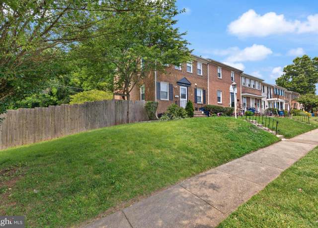 Property at 8228 Mcclelland Pl, Alexandria, VA 22309, 3 beds, 3.5 baths