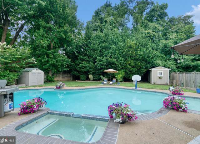 Property at 1735 Olney Rd, Falls Church, VA 22043, 4 beds, 2.5 baths