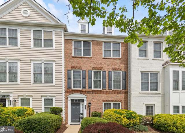 Property at 14707 Potomac Branch Dr, Woodbridge, VA 22191, 4 beds, 3.5 baths