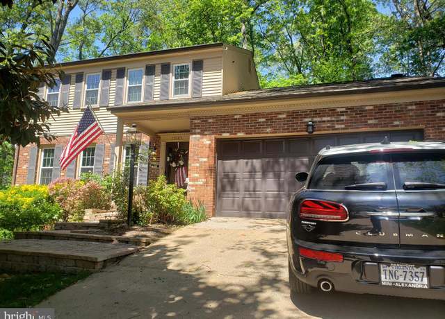 Property at 15685 Thistle Ct, Dumfries, VA 22025, 4 beds, 3.5 baths
