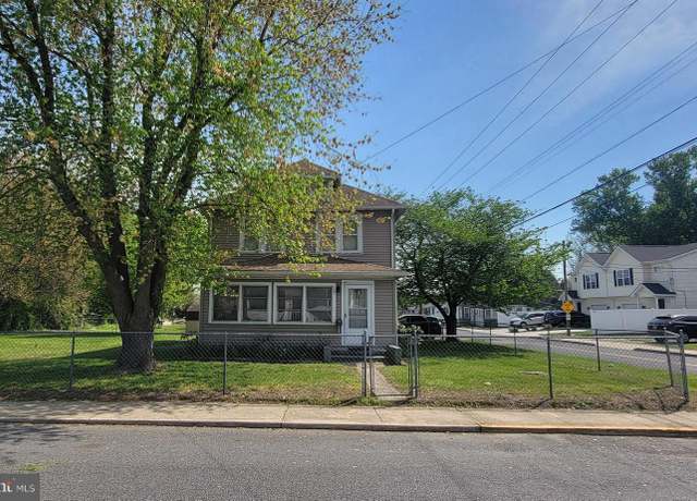 Property at 23 W Mispillion St, Harrington, DE 19952, 4 beds, 1 bath