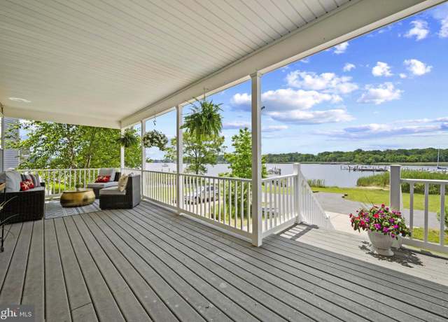 Property at 3403 Niagara Rd, Annapolis, MD 21403, 4 beds, 3.5 baths