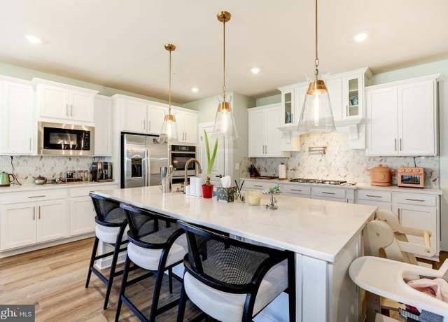 Property at 1202 Bear Branch Rd, Laurel, MD 20708, 5 beds, 4.5 baths