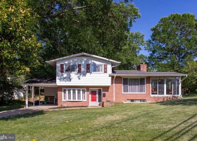 Property at 25 Panorama Dr, Oxon Hill, MD 20745, 3 beds, 2 baths