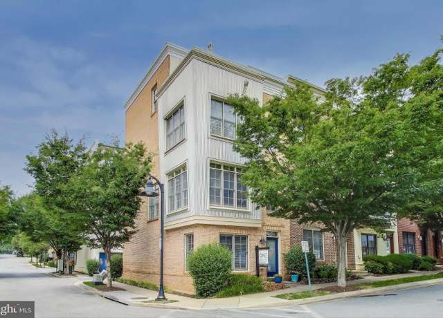 Property at 4400 Kennedy St, Hyattsville, MD 20781, 4 beds, 3.5 baths