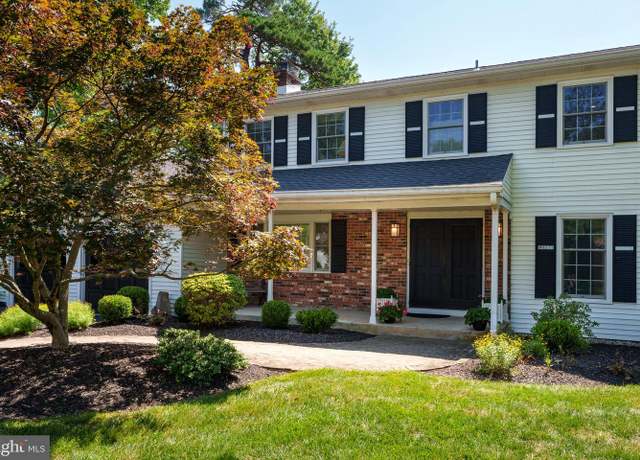 Property at 23 Woodlane Rd, Lawrence Township, NJ 08648, 5 beds, 2.5 baths