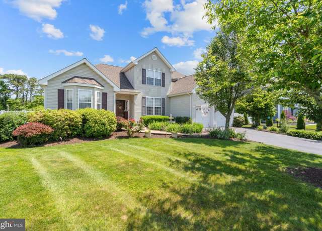 Property at 22 Hannah Lee Rd, Barnegat, NJ 08005, 4 beds, 2.5 baths