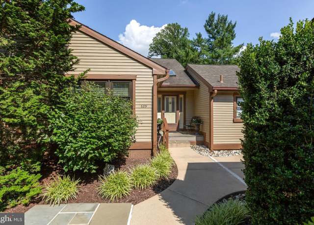 Property at 689 Heatherton Ln, West Chester, PA 19380, 4 beds, 4 baths