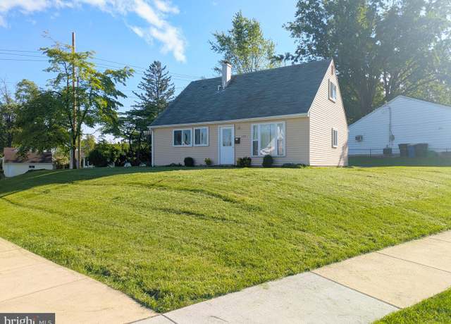 Property at 144 Catalpa St, Middletown, PA 17057, 4 beds, 1 bath