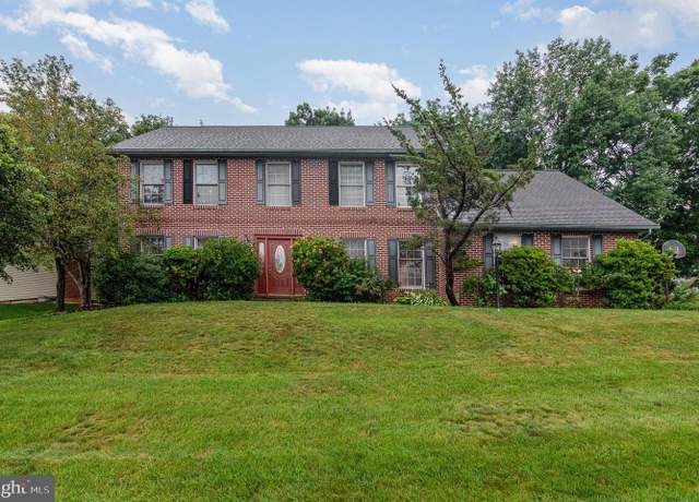 Property at 5865 Fox St, Harrisburg, PA 17112, 4 beds, 2.5 baths