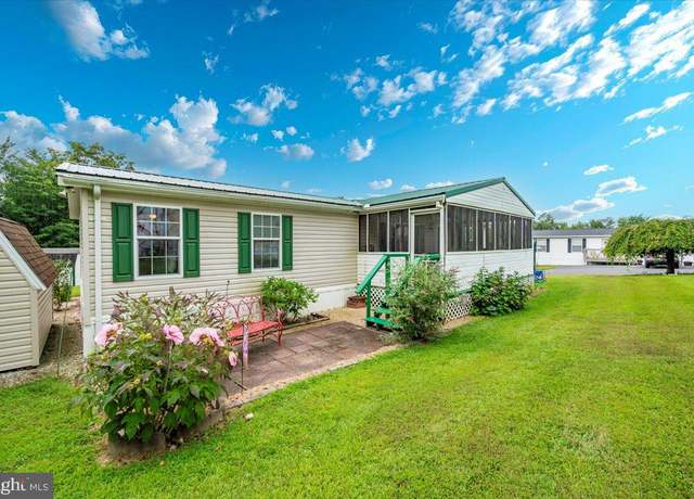 Property at 10655 Bailey Springs Ln, Waynesboro, PA 17268, 3 beds, 2 baths