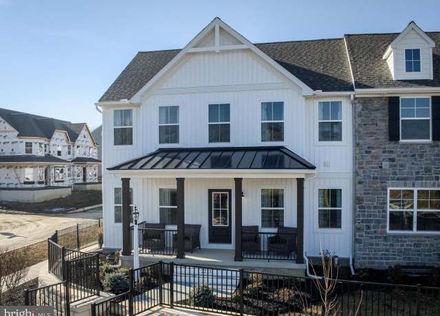 Property at 2213 Brentford St, Lancaster, PA 17601, 3 beds, 2.5 baths