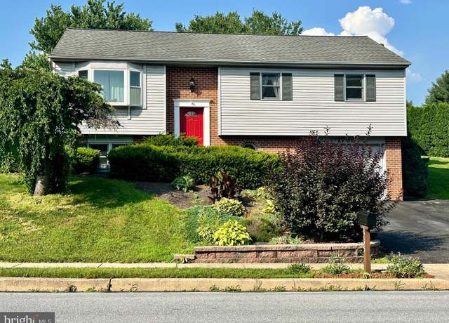 Property at 1755 Southport Dr, Lancaster, PA 17603, 3 beds, 1.5 baths