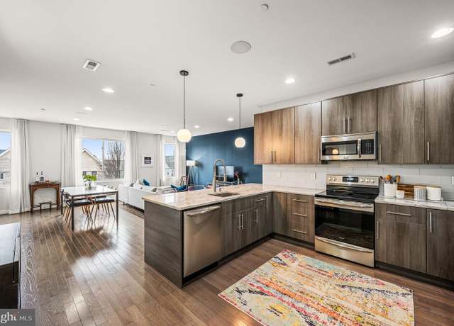 Property at 1524 N 8th St #3, Philadelphia, PA 19122, 2 beds, 2.5 baths